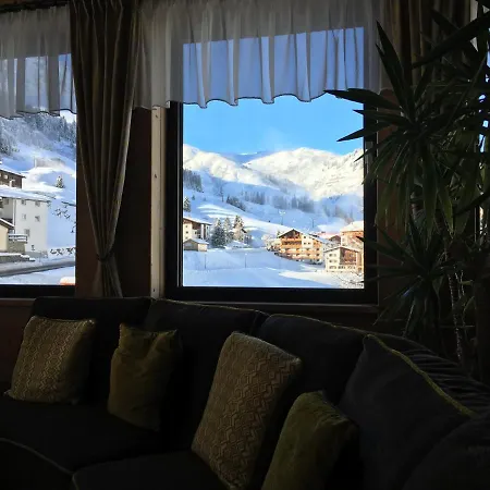 Hotel Garni 3*