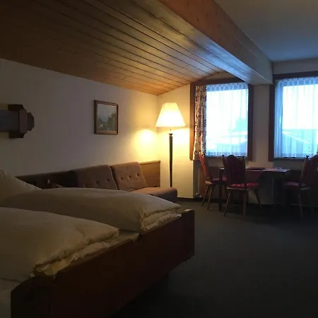 Hotell Garni 3*